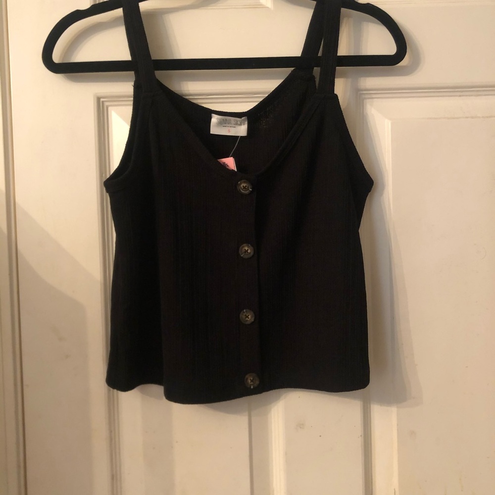 Black crop tank top
